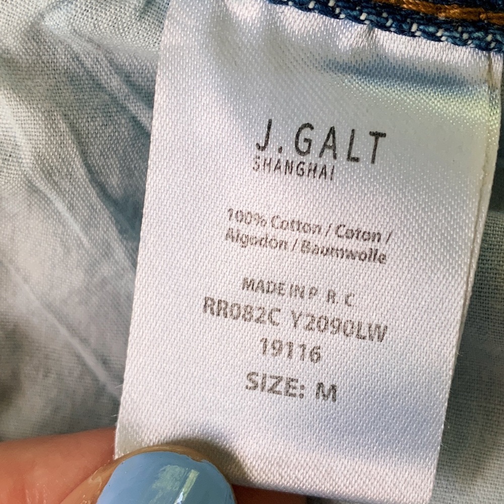 Brandy Melville J. Halt High-Rise Denim Shorts - Picture 3 of 5